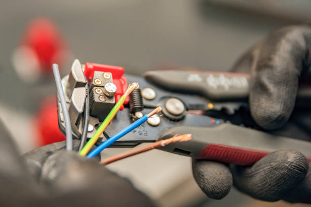 Best Licensed Electrician  in Paintsville, KY